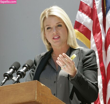 Pam Bondi