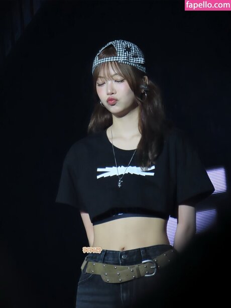 Foto di nudo di fuga di OnlyFans di Hong Eunchae 