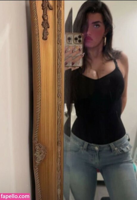 Foto di nudo di fuga di OnlyFans di Angelina Jordan