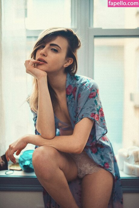 Foto di nudo di fuga di OnlyFans di Charlotte Mckee