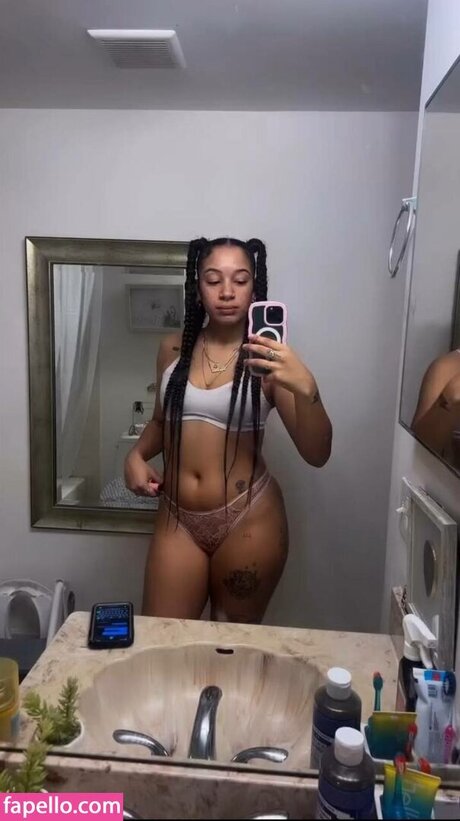 Foto di nudo di fuga di OnlyFans di Jolenciaga