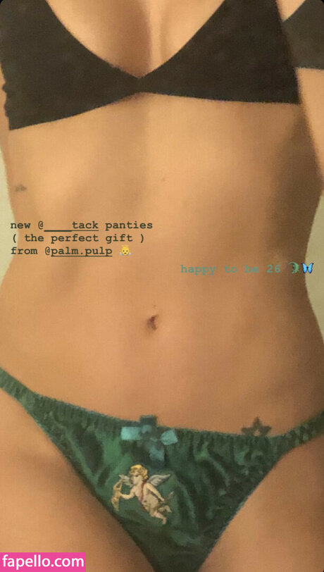 Foto di nudo di fuga di OnlyFans di Aidan Noell