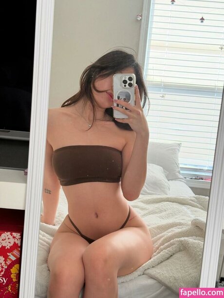 Foto di nudo di fuga di OnlyFans di Celia Tran