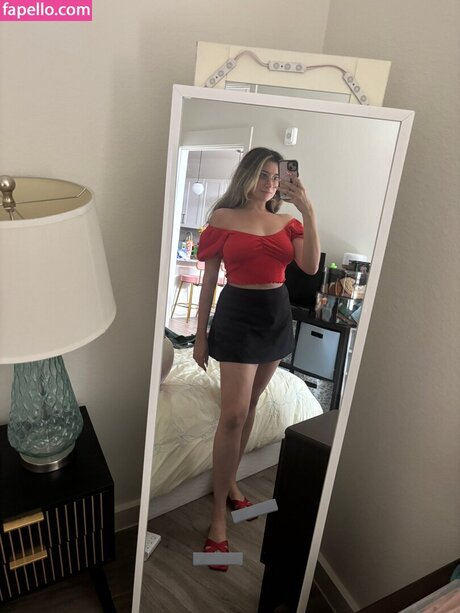 Foto di nudo di fuga di OnlyFans di Katnanette