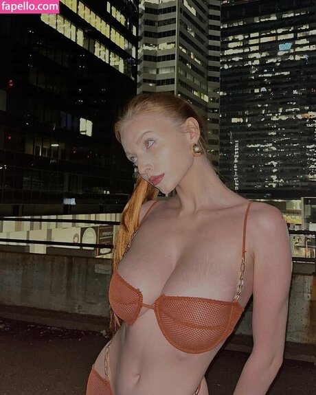 Foto di nudo di fuga di OnlyFans di Anastezik