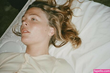 Foto di nudo di fuga di OnlyFans di Maggie Rogers