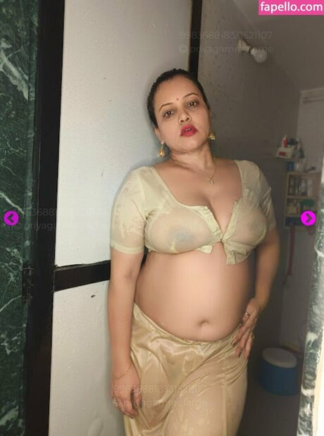 Foto di nudo di fuga di OnlyFans di Priya Gamre