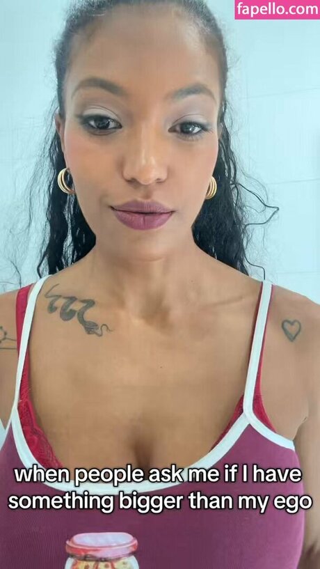 Foto di nudo di fuga di OnlyFans di Itszurihill