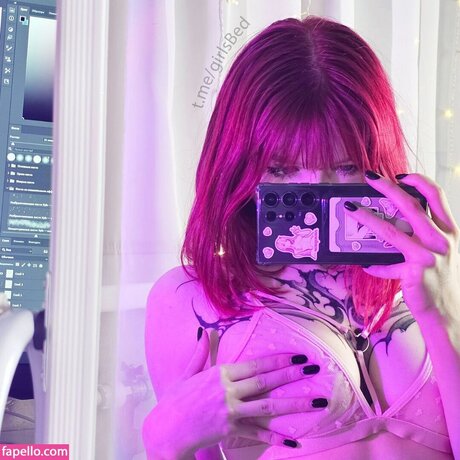 Foto di nudo di fuga di OnlyFans di Evi Heaven