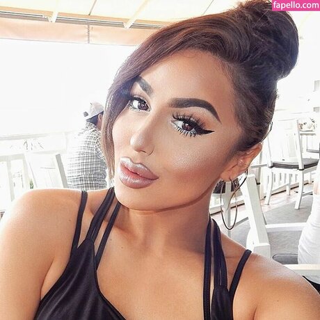 Foto di nudo di fuga di OnlyFans di Itslademi