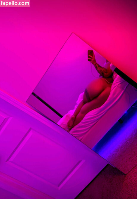 Foto di nudo di fuga di OnlyFans di Hannah Kaipat
