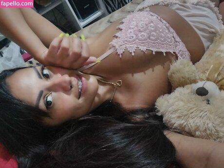 Foto di nudo di fuga di OnlyFans di Renatinhaninfo1