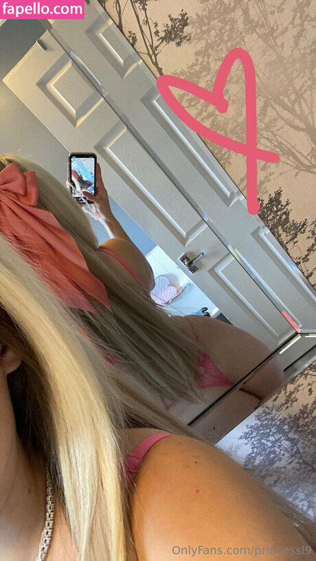 Foto di nudo di fuga di OnlyFans di Leah Grace