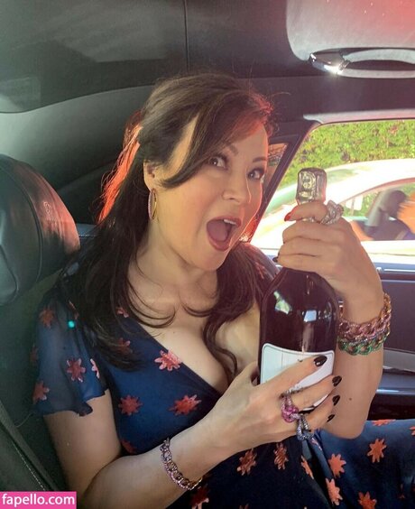 Jennifer Tilly