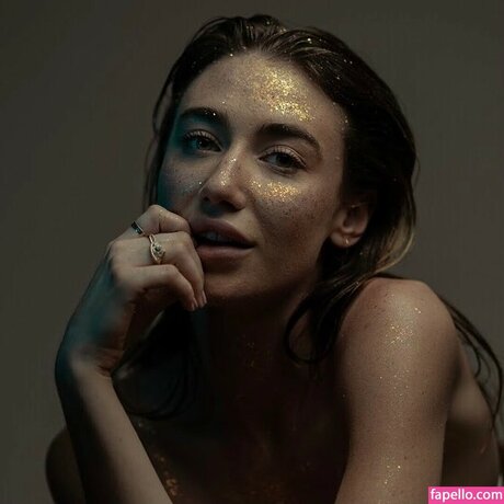 Foto di nudo di fuga di OnlyFans di Kamilla Kowal