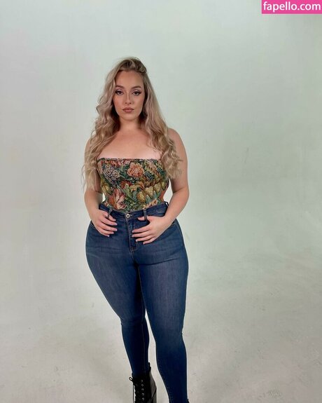 Foto di nudo di fuga di OnlyFans di Grace Kinstler