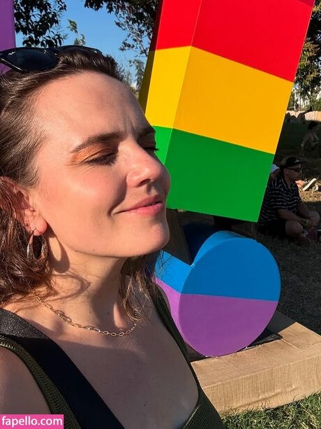 Foto di nudo di fuga di OnlyFans di Mary Spender