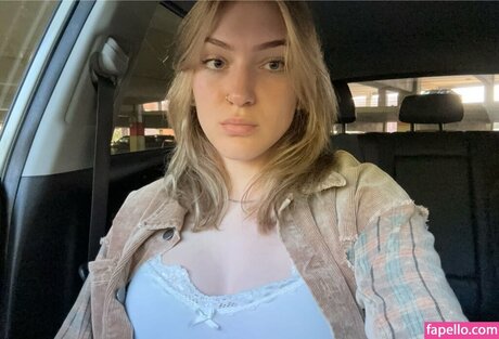 Foto di nudo di fuga di OnlyFans di Atrophicbtrfly