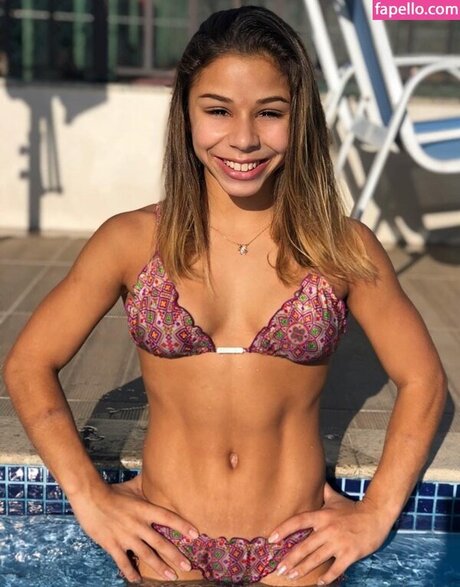 Flvia Saraiva