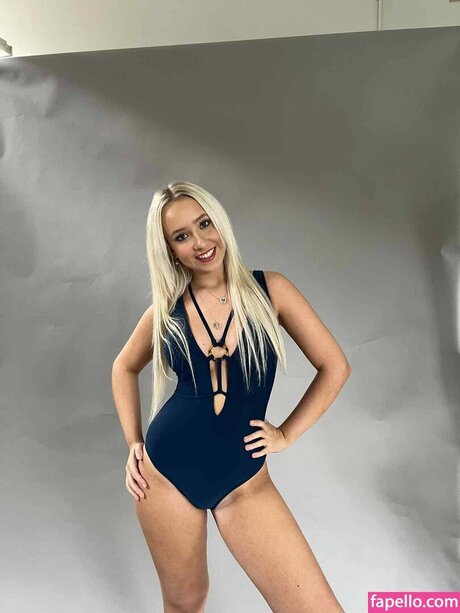 Lexi Booker