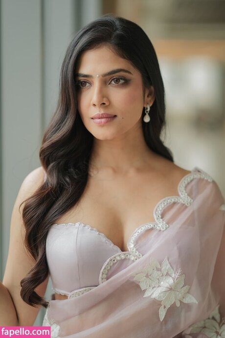 Foto di nudo di fuga di OnlyFans di Malavika Mohanan