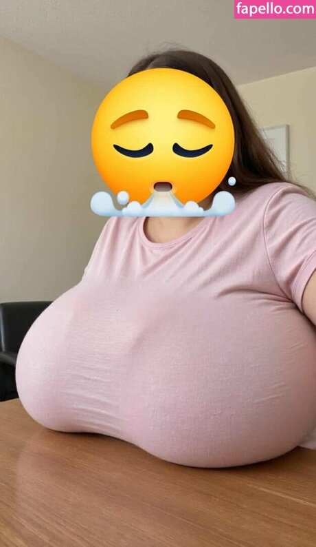 Foto di nudo di fuga di OnlyFans di Hushplushy
