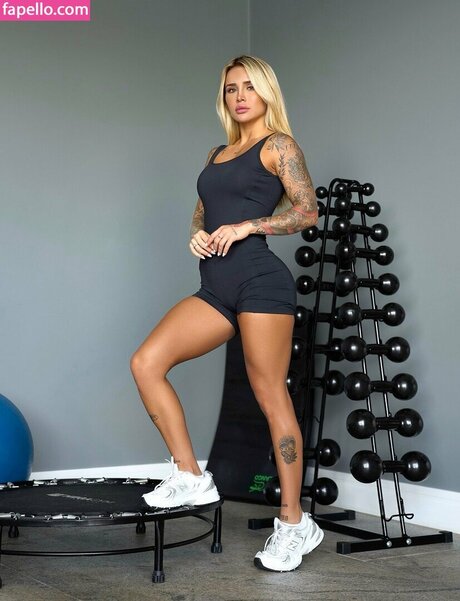 Foto di nudo di fuga di OnlyFans di Bruna Rotta