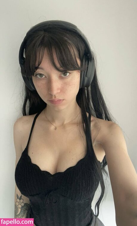 Foto di nudo di fuga di OnlyFans di Kaerisake
