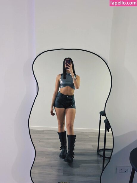Foto di nudo di fuga di OnlyFans di Kiaratorrent