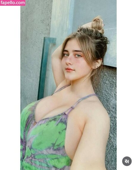Foto di nudo di fuga di OnlyFans di Niezka