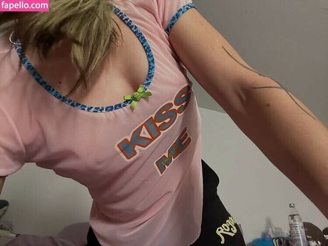 Foto di nudo di fuga di OnlyFans di Emma Rogue