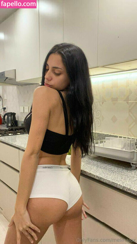 Foto di nudo di fuga di OnlyFans di Melina Lox