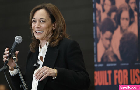 Foto di nudo di fuga di OnlyFans di Kamala Harris