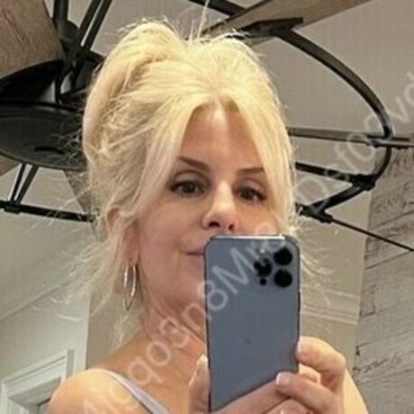Foto di nudo di fuga di OnlyFans di Donna Dalessandro