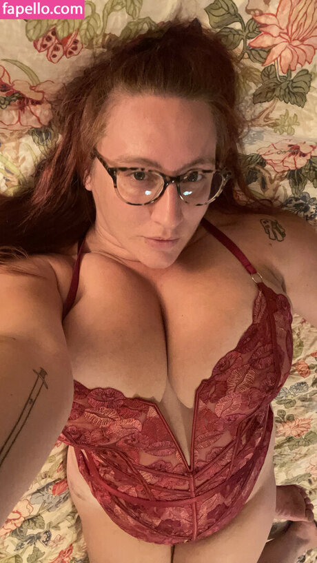 Foto di nudo di fuga di OnlyFans di Refashionedhippie