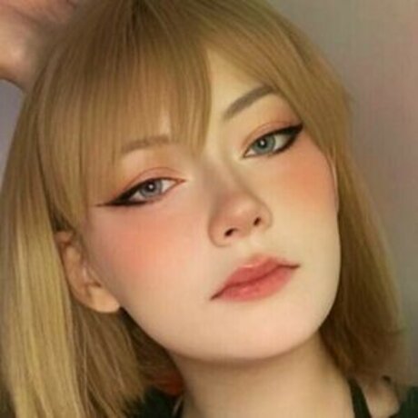 Foto di nudo di fuga di OnlyFans di Hazukoshi