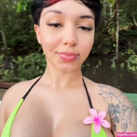 Foto di nudo di fuga di OnlyFans di Gatuninhaaa