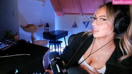 Foto di nudo di fuga di OnlyFans di Honeyxxo