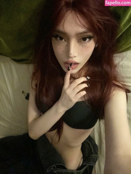 Foto di nudo di fuga di OnlyFans di Eieniffy