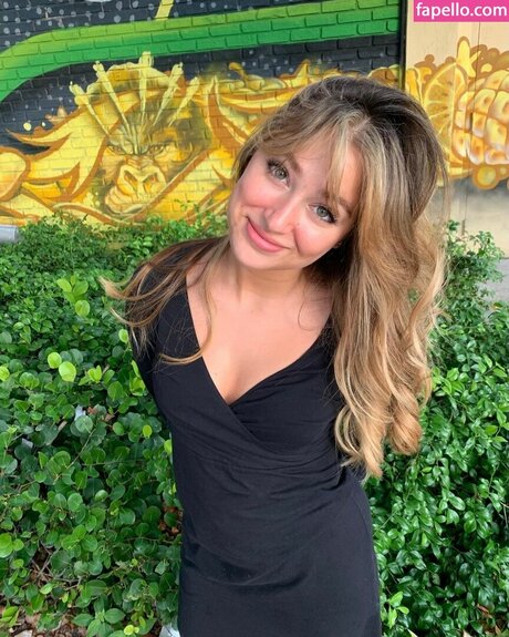 Foto di nudo di fuga di OnlyFans di Katsiaryna Kavaleva