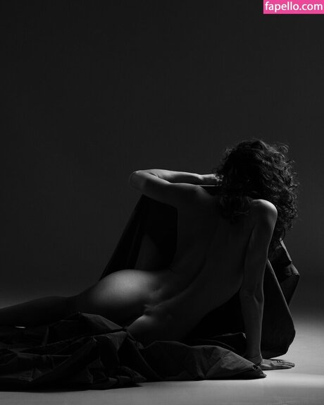 Foto di nudo di fuga di OnlyFans di Tatyana Luzgina