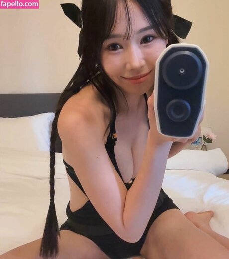 Foto di nudo di fuga di OnlyFans di Hellokiko
