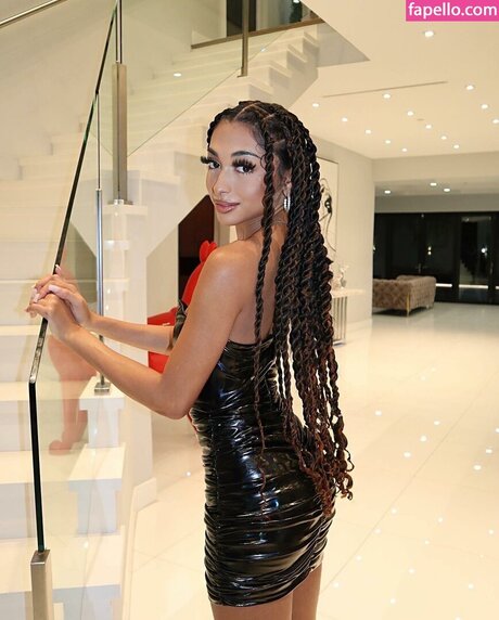 Foto di nudo di fuga di OnlyFans di Jaya Araye Williams