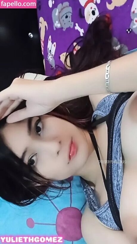Foto di nudo di fuga di OnlyFans di Yulieth G