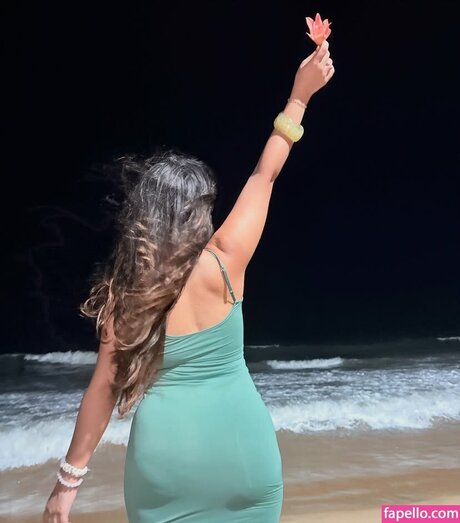 Foto di nudo di fuga di OnlyFans di Lavanya Pandiya