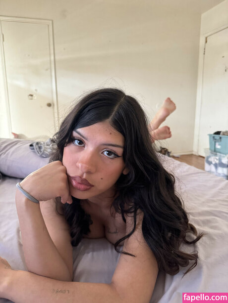 Foto di nudo di fuga di OnlyFans di Yadhirazzep
