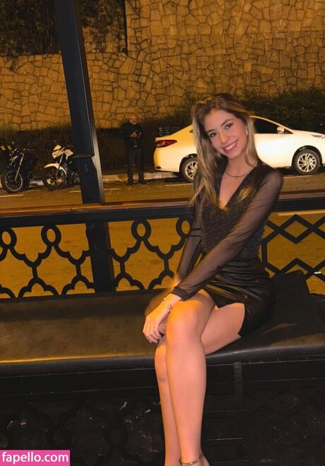Foto di nudo di fuga di OnlyFans di Julia Castrom