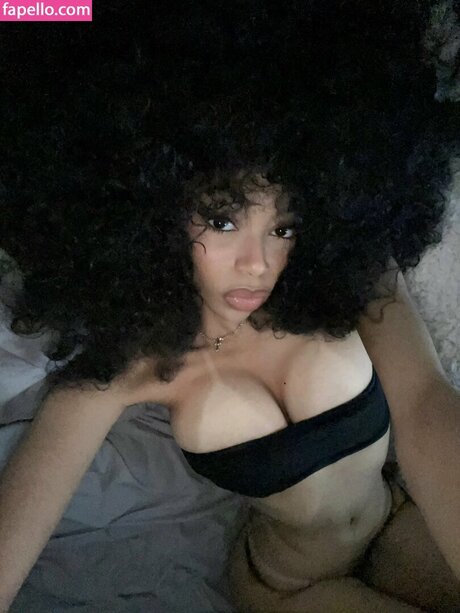 Foto di nudo di fuga di OnlyFans di Soleiljolina