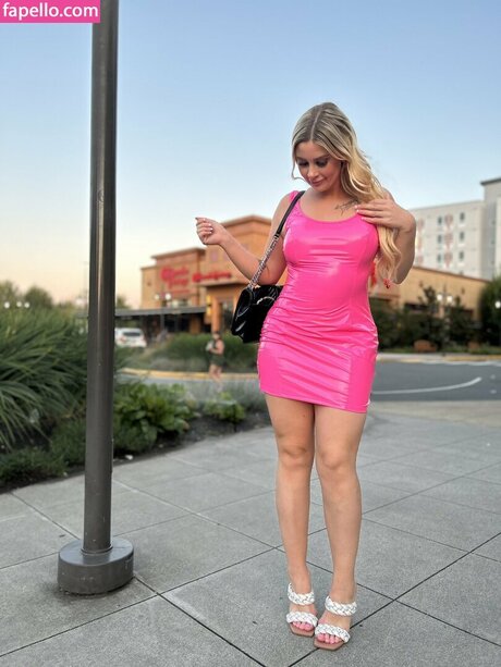 Thickbarbiegirl