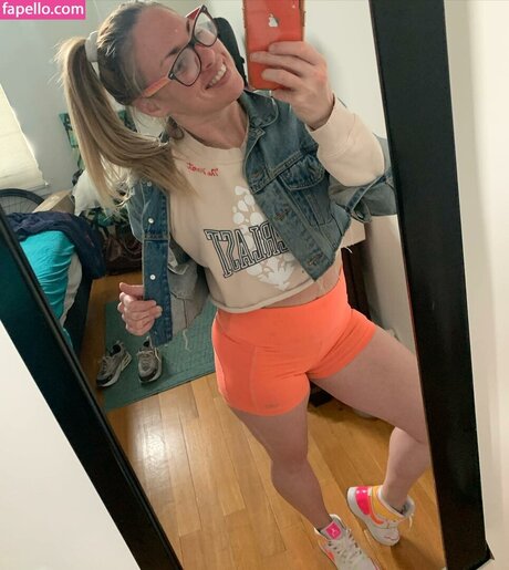 Foto di nudo di fuga di OnlyFans di Heather Hardy